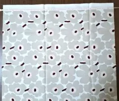 Marimekko MINI UNIKKO ベージュ系 生地