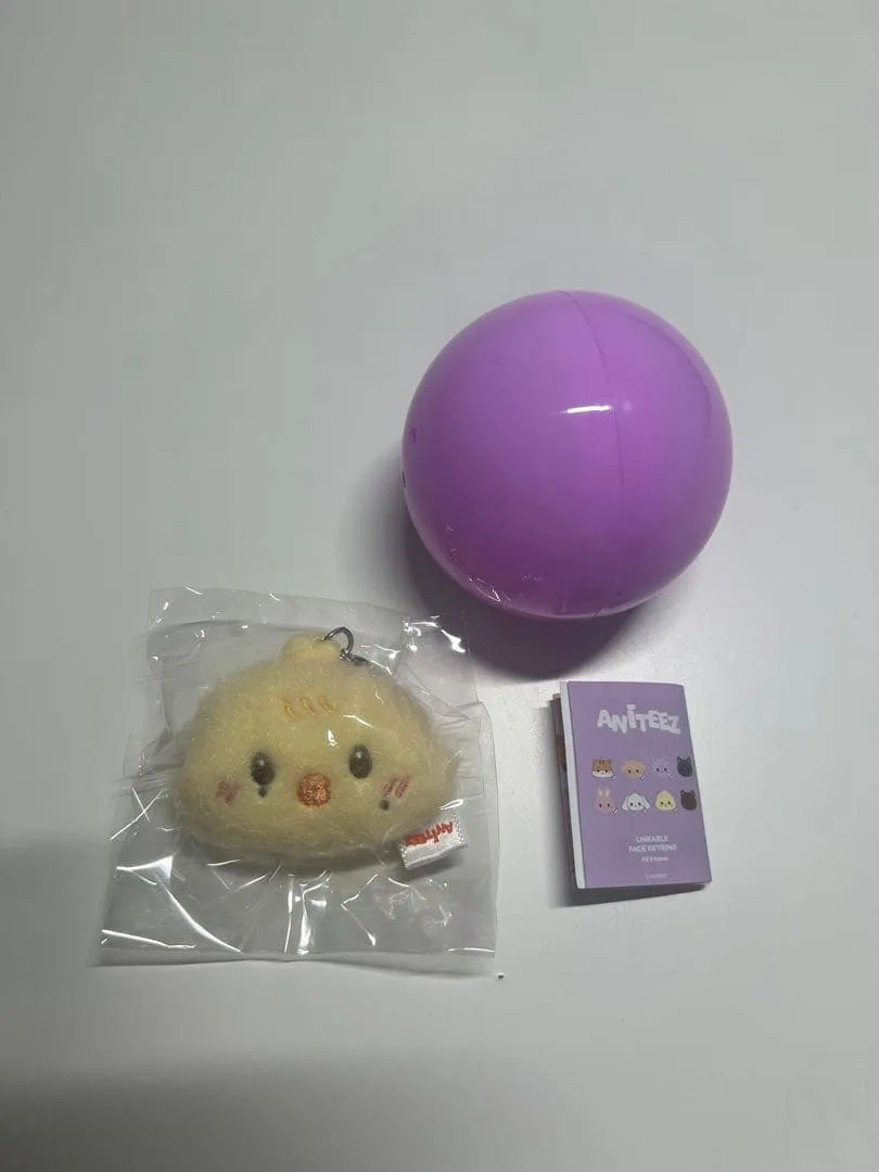 ANITEEZ face keyring MINGI ①