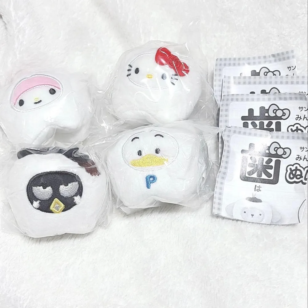 サンリオ みんなでなっちゃお!歯ぬいぐるみ カプセルトイ
