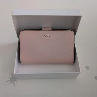 FURLA(フルラ)「バビロン(BABYLON)」二つ折り財布 ピンク*美品