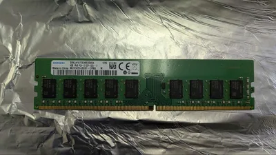 SAMSUNG メモリー 4GB 1Rx8 PC4-2133P ECC 本体