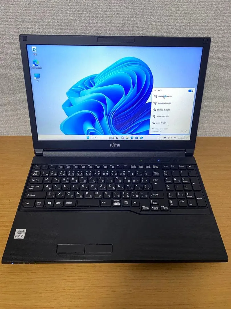 富士通ノートパソコン/i5-10310U/SSD128GB/メモリ8GB/無線