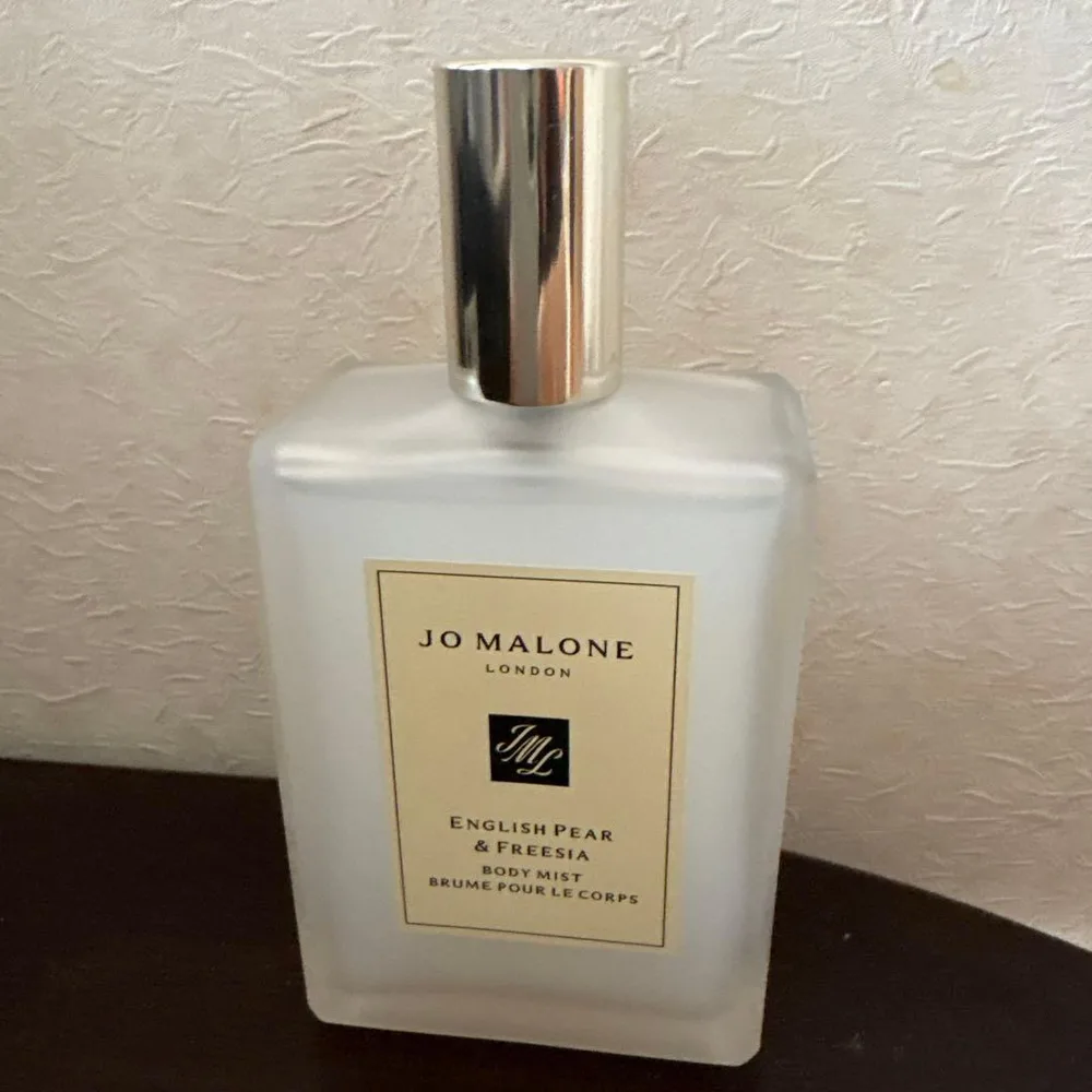 JO MALONE イングリッシュペアー&フリージアボディミスト100ml