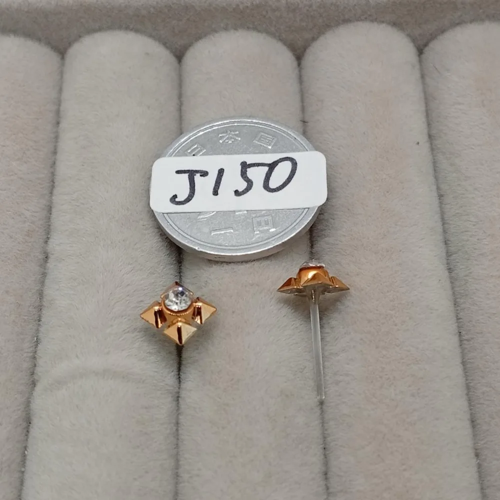 j150 (3) 樹脂ピアス キャッチ付 アクセサリー まとめて歓迎