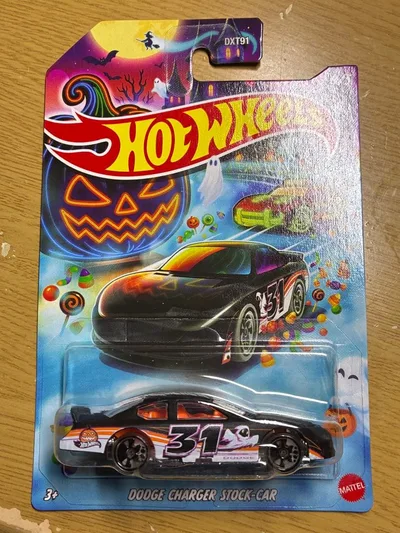 ホットウィール ハロウィン 2026 ダッジ チャージャー ストックカー ②