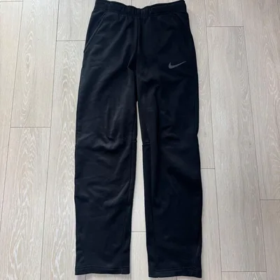 NIKE THERMA-FIT ジョガーパンツ ブラック