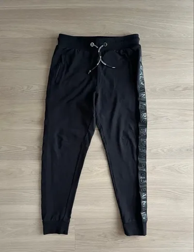BALMAIN ジョガーパンツ ブラック