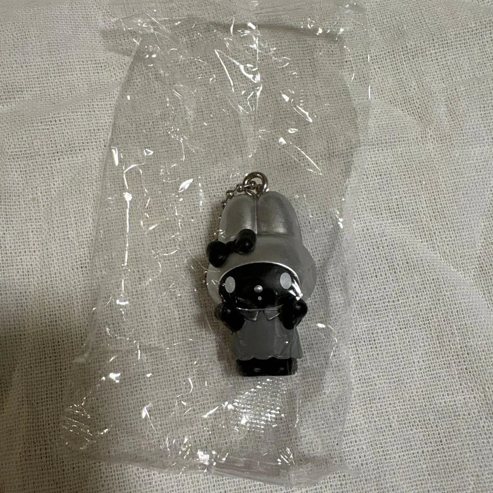 ガチャガチャ マイメロディ モノトーン マスコット