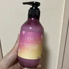 【YOLU】トリーツ スプリング ディープナイトリペアトリートメント