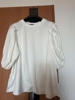 新品HONEYSUCKLE ROSE ボリューム袖 Tシャツ ホワイト M