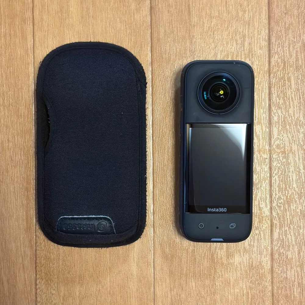 Insta360 X3 本体 専用ケース付き【中古】