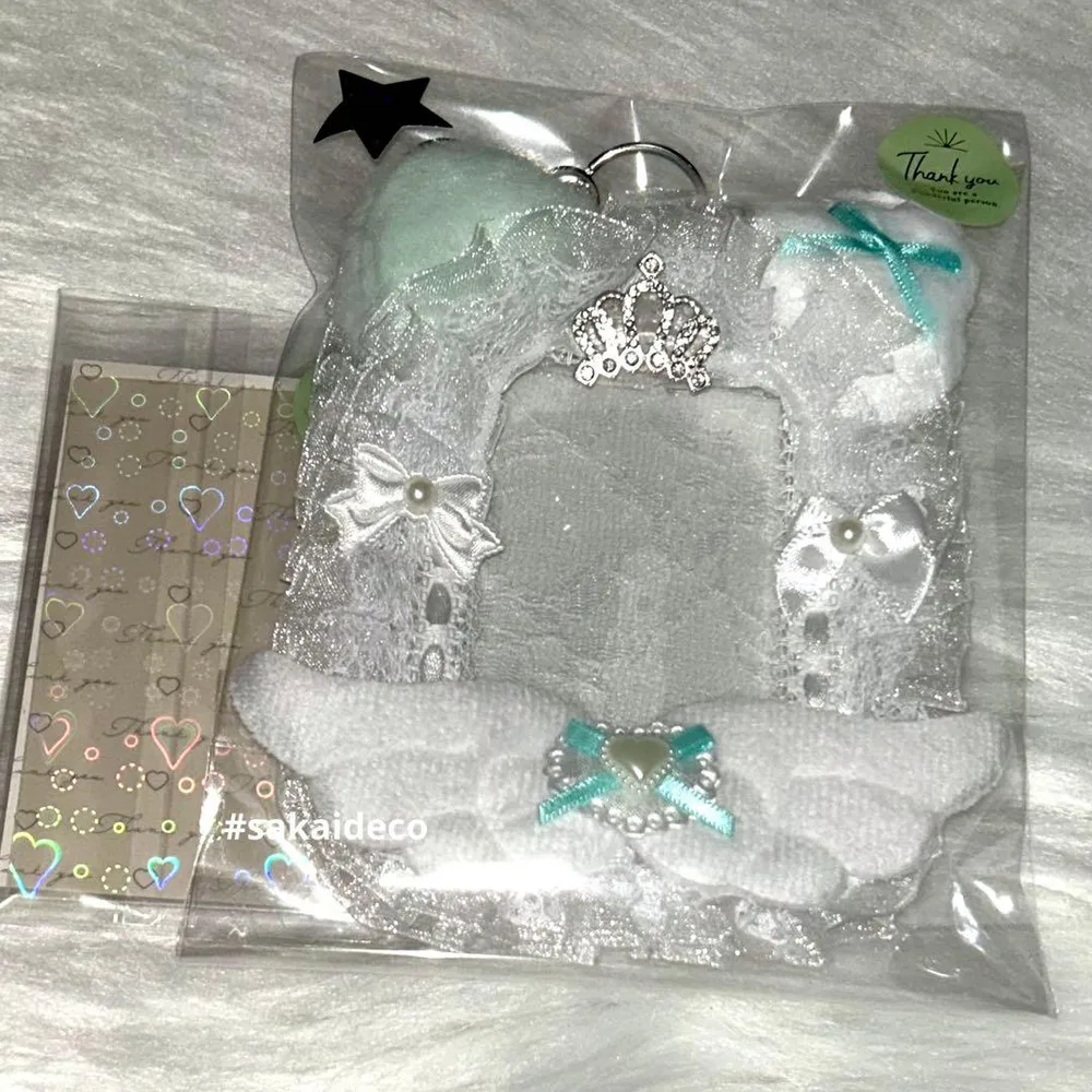 緑 黄緑 グリーン レース ハンドメイド 硬質ケース キーホルダー トレカケース