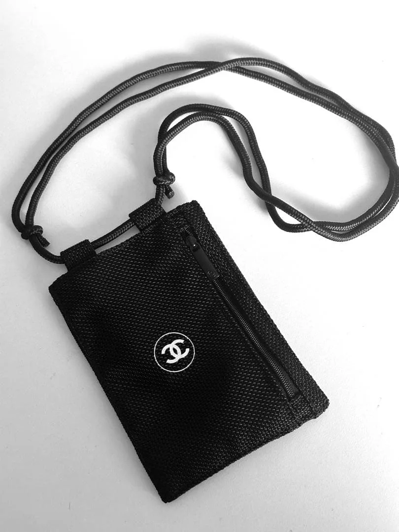 CHANEL BEAUTE スマホショルダーバッグ ブラック