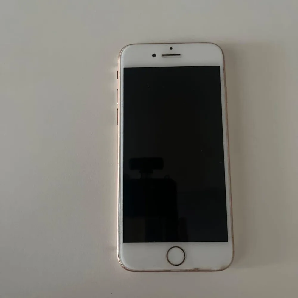 Apple iPhone8 ゴールド 256gb