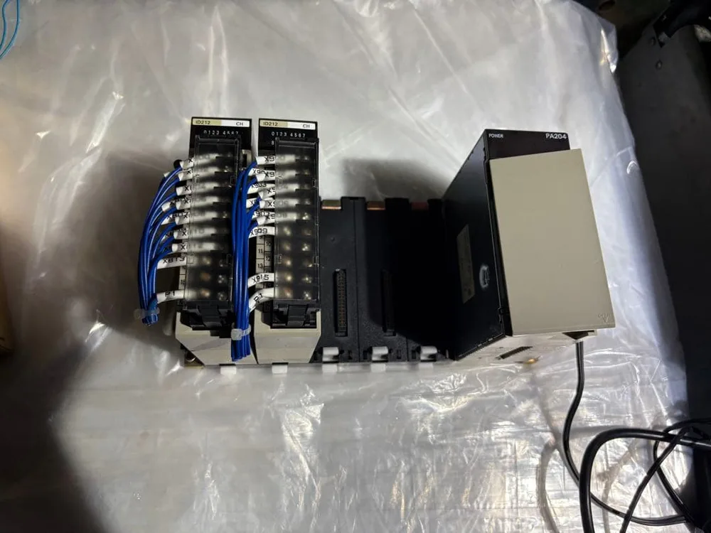 オムロン C200HW-PA204 電源ユニット・C200HW-ID212×2