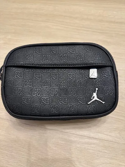 Jordan モノグラム ショルダーバッグ ブラック