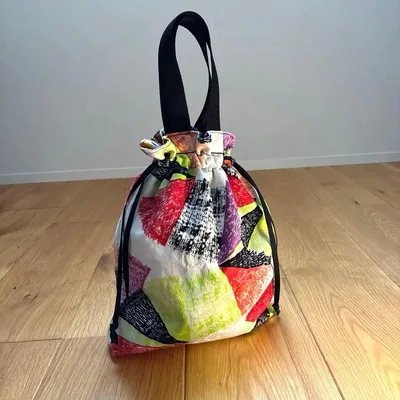 ハンドメイド 巾着袋 持ち手付き アート柄 ミニトート ホワイト