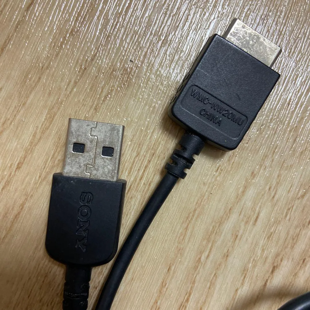 ウォークマン 用 充電USBケーブル WMC-NW20MU ソニー ジャンク品
