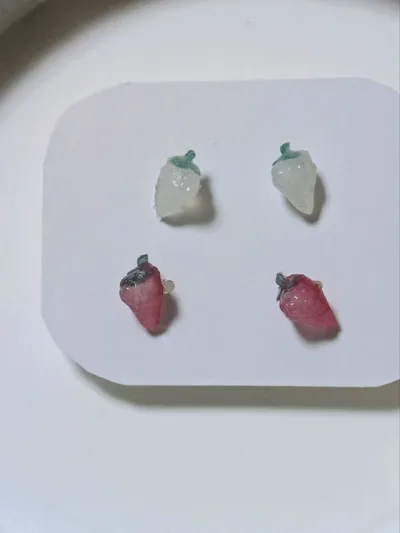 ハンドメイド ピアス いちご 2種セットNo.238