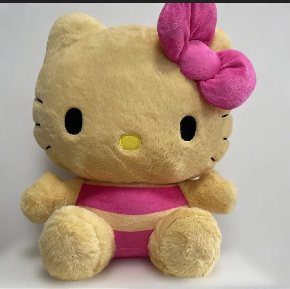 ハローキティ ❤︎ 超ビッグぬいぐるみ トコナツ日焼けドールGJ