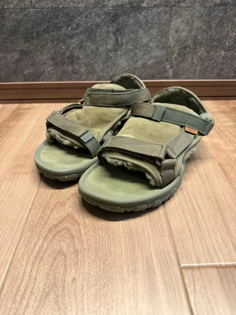 UGG スポーツサンダル オリーブ系 26cm