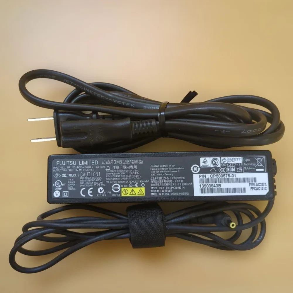 富士通 ACアダプター FMV-AC327A 19V 3.16A