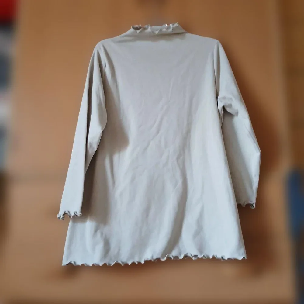 メロウフリルネック カットソー ベージュ M-L