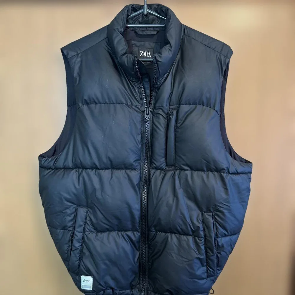 ZARA ノースリーブダウンジャケット ダウンベストブラック