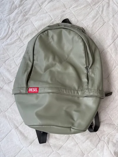 DIESEL ディーゼル バックパック リュック カーキ