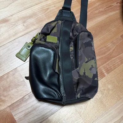 TUMI ALPHA BRAVO ボディバッグ ショルダーバッグ