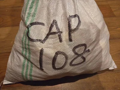 未使用 単管キャップ CAP 108個 黄色 樹脂製