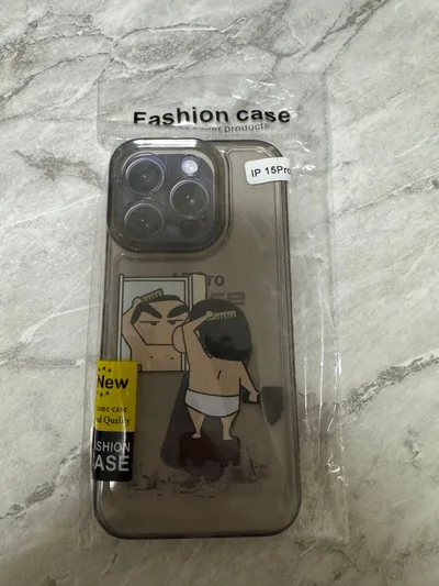 iPhone 15 Pro ケース クレヨンしんちゃん
