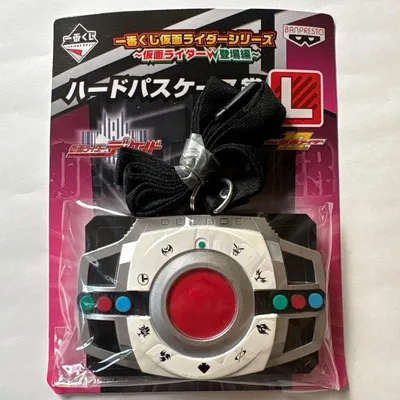 【未開封】仮面ライダーシリーズ W登場編 ハードパスケース ディケイド