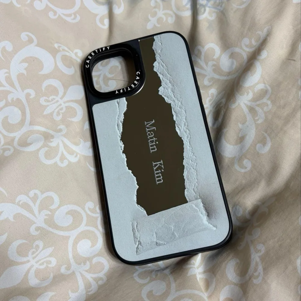 CASETiFY Matin Kim iPhone15ケース