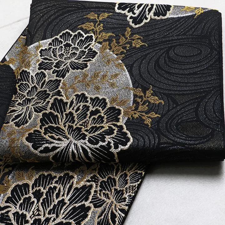 【新品・仕立て上がり】袋帯 黒地に草花柄 04765
