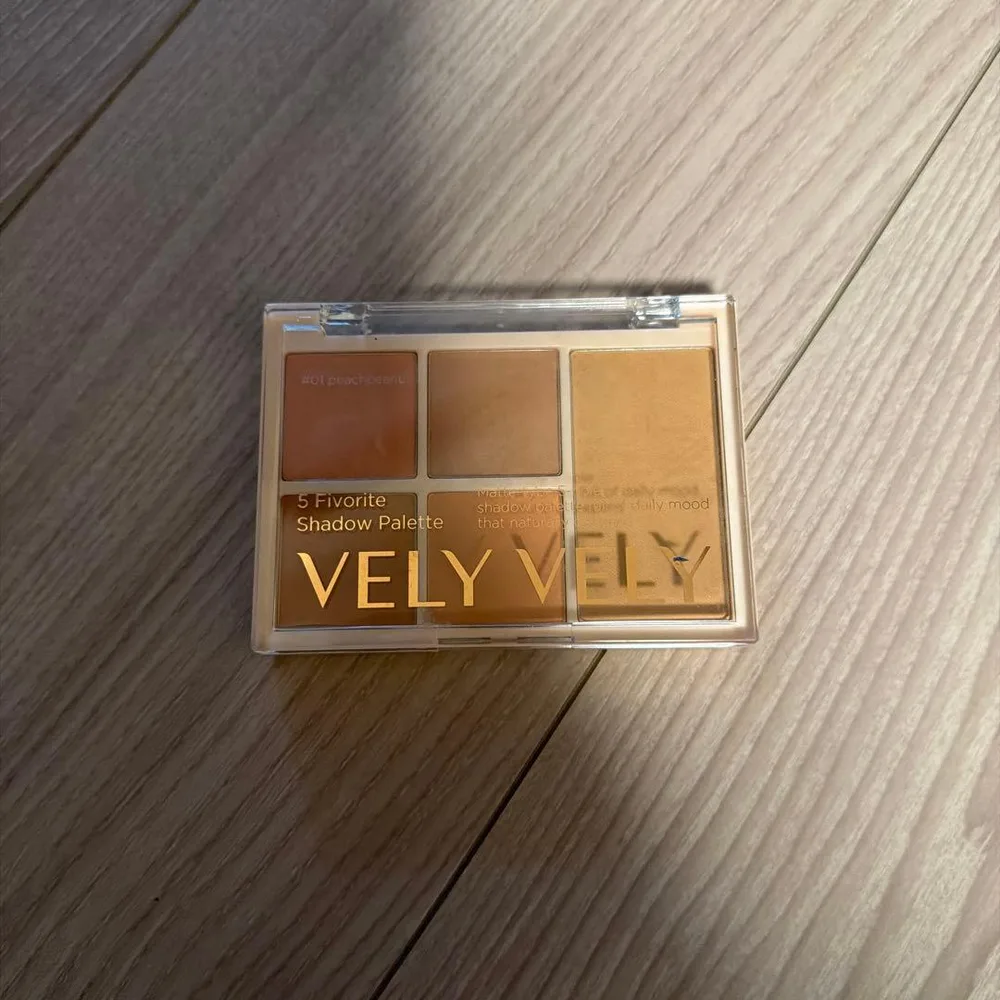 VELY VELY 5 Fivorite Shadow Palette