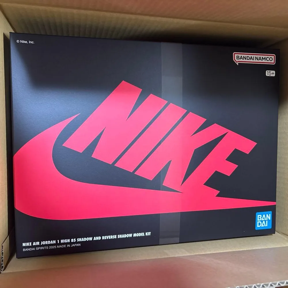 スニーカー”NIKE AIR JORDAN 1”プラモデルキット
