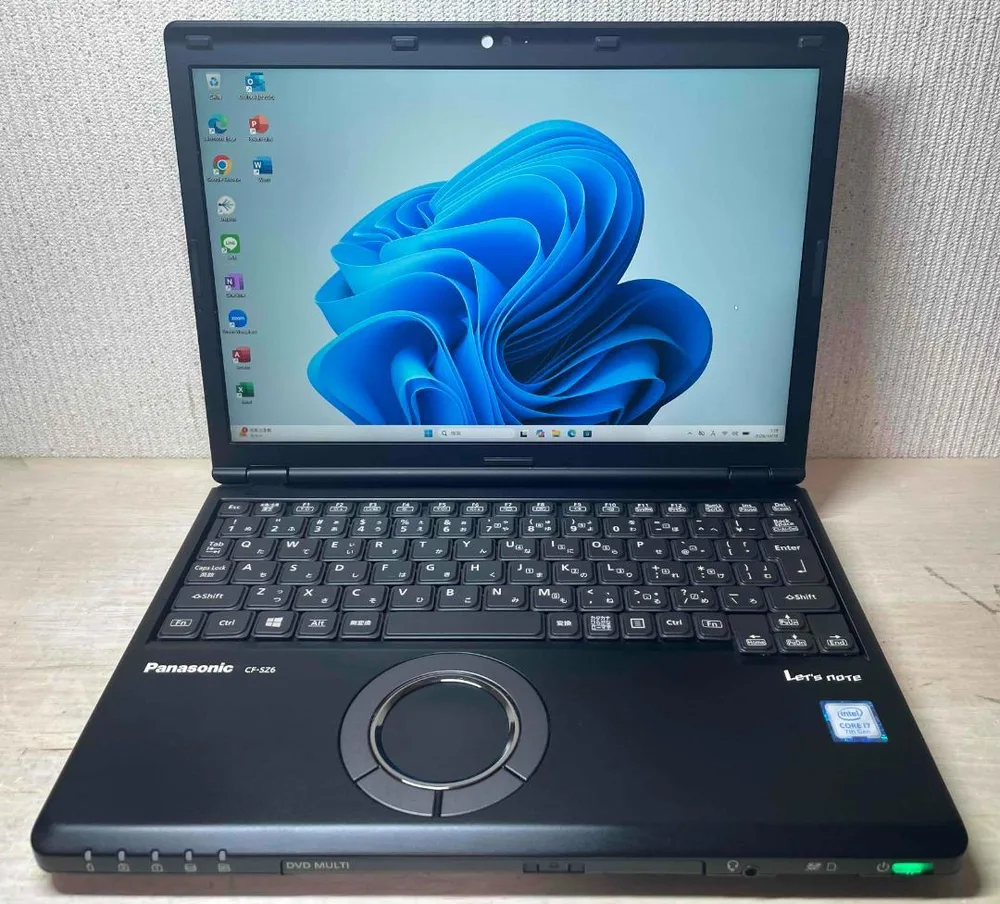 Core i7搭載 希少黒筐体 CF-SZ6 メモリ8GB SSD256GB