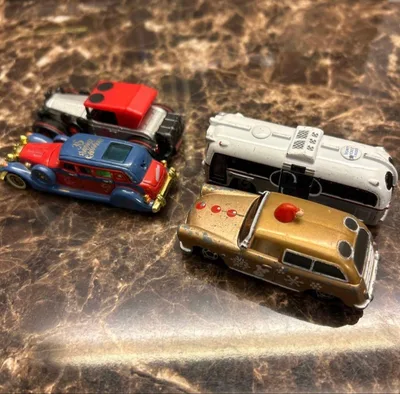 ディズニートミカ4台セット
