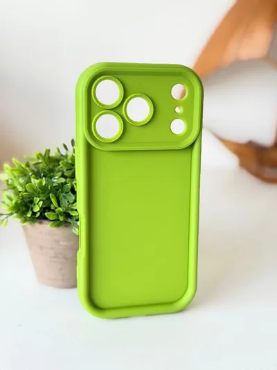iPhone 17 Pro用ケース ライムグリーン