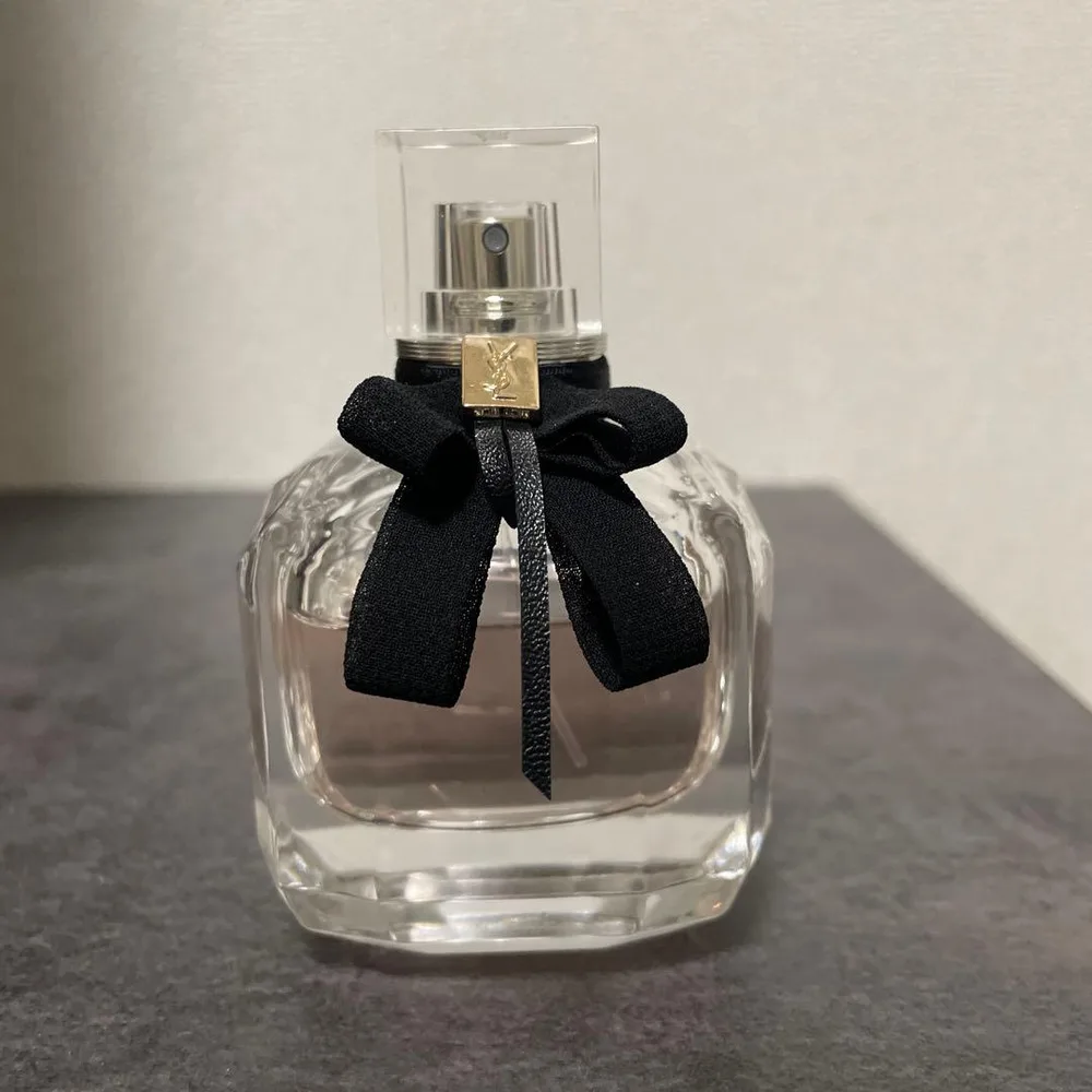 イヴ・サンローラン モン パリ オーデパルファム 50mL