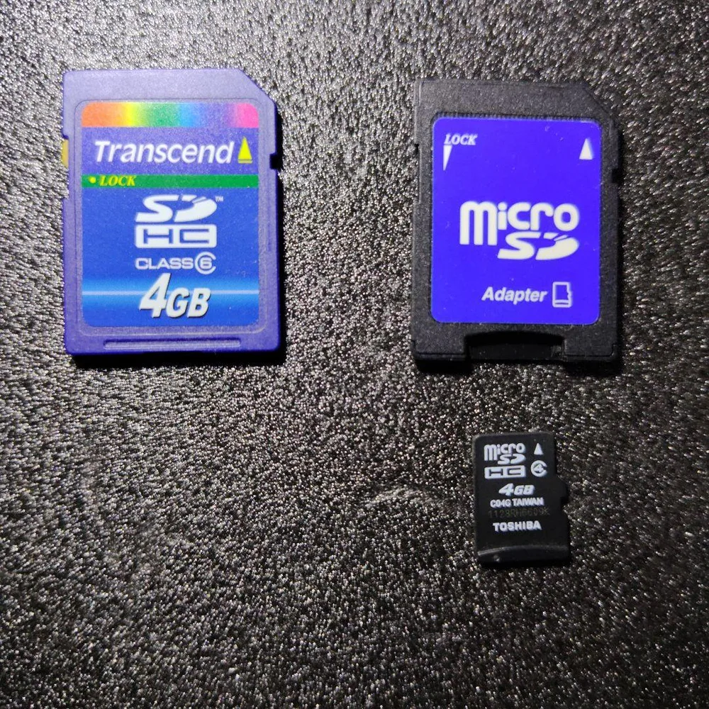 TOSHIBA microSDHC 4GB SD変換アダプター付き 4GB2枚