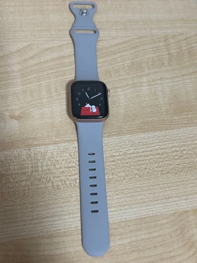 Apple Watch series5 40mm 本体 ゴールド