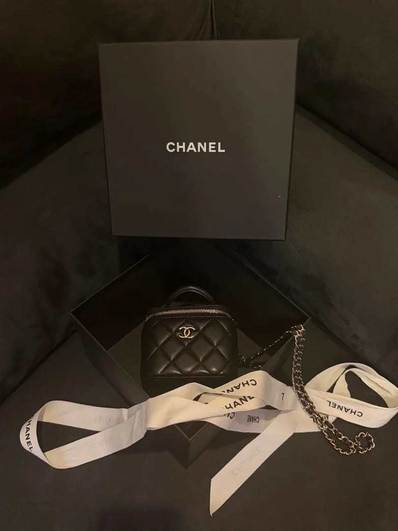 CHANEL シャネル ショルダーバッグ