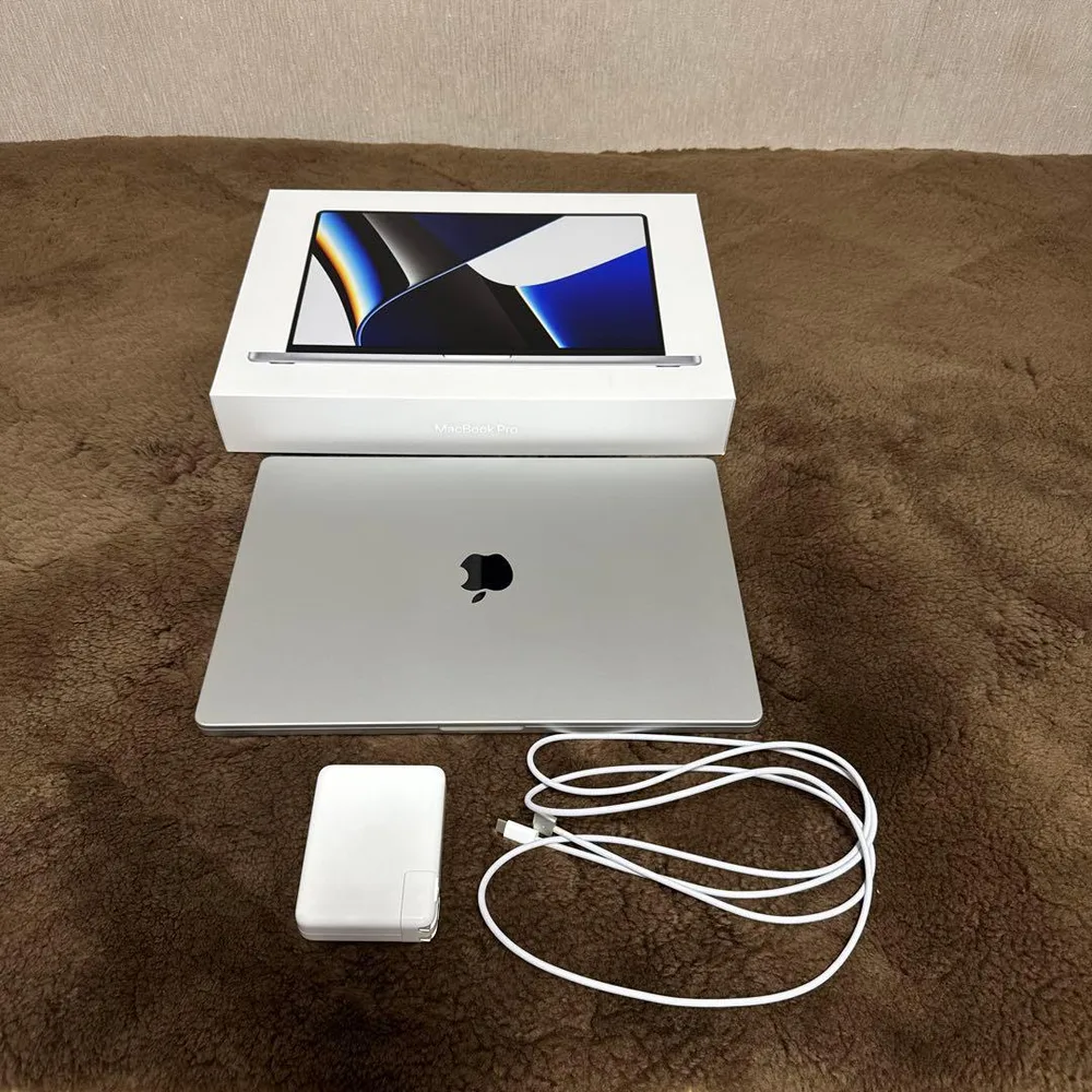 MacBook Pro M1 Max 1TB