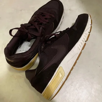 NIKE スニーカー ダークブラウン