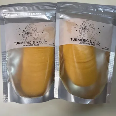 新品 Turmeric & Kojic クレンジング パッド 40枚入