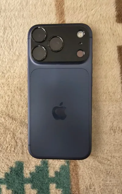 Apple iPhone 17 Pro 本体
