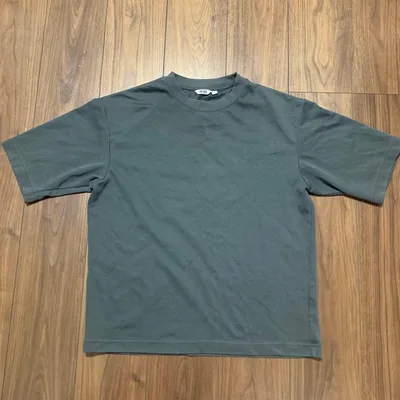 ユニクロU Tシャツ エアリズムコットンクルーネック メンズM カーキ
