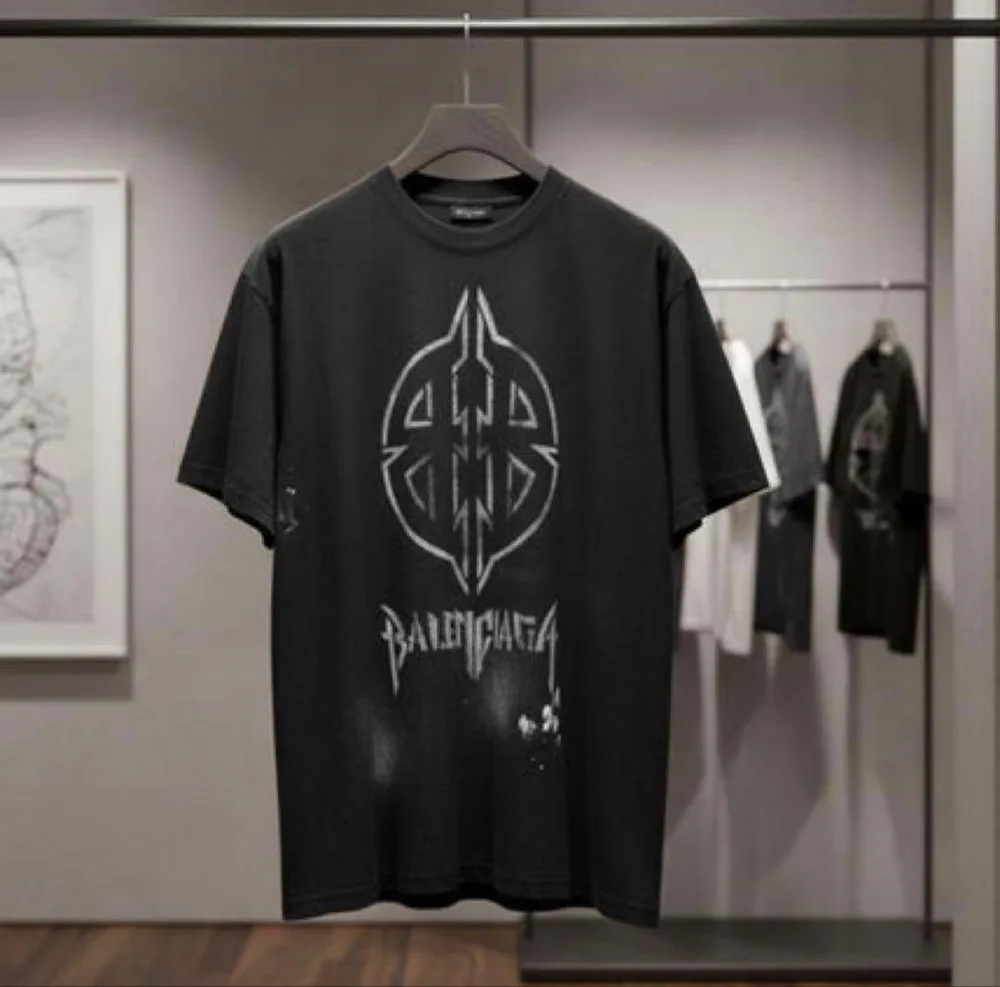 BALENCIAGA METAL BB Tシャツ ブラック